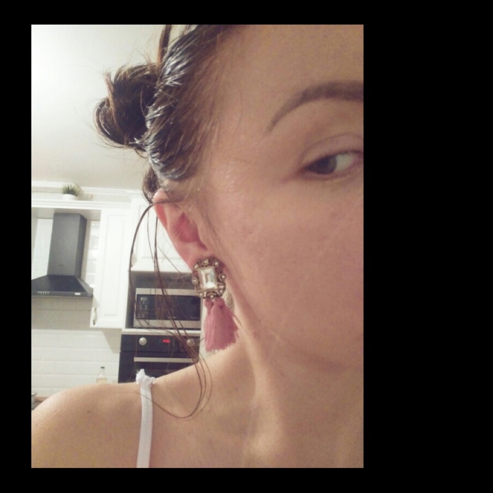 Earrings - Picture 4 of 4